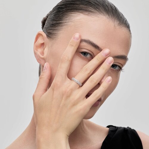 Кольцо из серебра с фианитами из серебро — вид 3