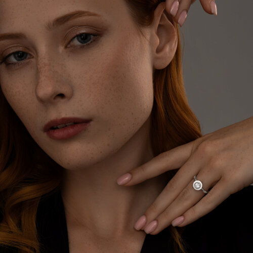 Кольцо из серебра с керамической вставкой и фианитом из серебро — вид 3