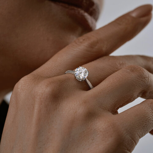 Кольцо из серебра с фианитом из серебро — вид 4