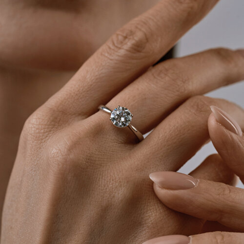 Кольцо из серебра с фианитом из серебро — вид 5