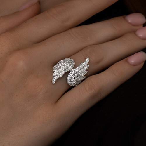 Кольцо из серебра с фианитами из серебро — вид 2