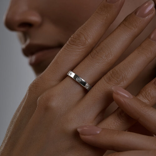 Кольцо из серебра с фианитами из серебро — вид 2