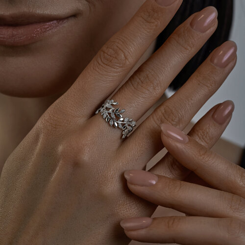 Кольцо из серебра с фианитами из серебро — вид 2