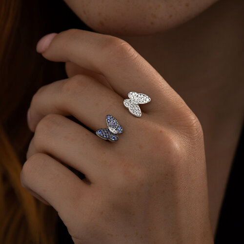 Кольцо из серебра с фианитами из серебро — вид 2