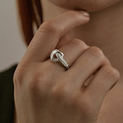 Кольцо из серебра с фианитами из серебро — вид 3