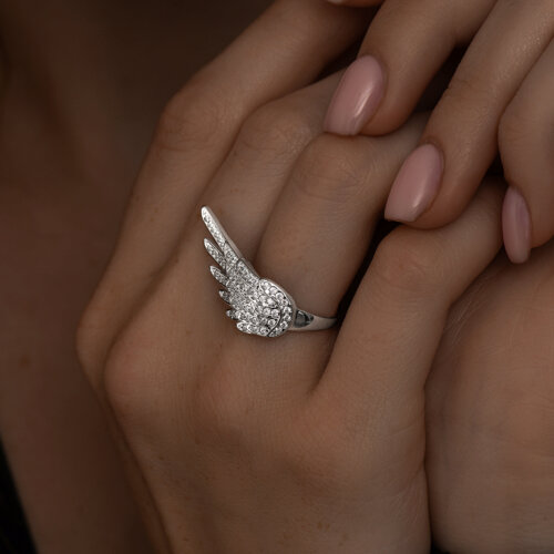 Кольцо из серебра с фианитами из серебро — вид 4