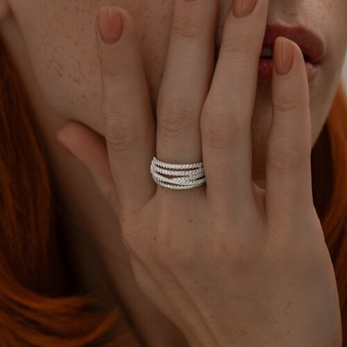 Кольцо из серебра с фианитами из серебро — вид 3