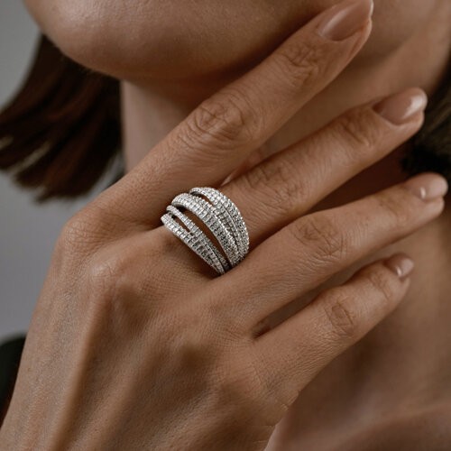 Кольцо из серебра с фианитами из серебро — вид 2