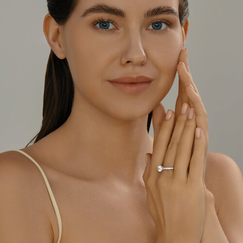 Кольцо из серебра с фианитами из серебро — вид 3