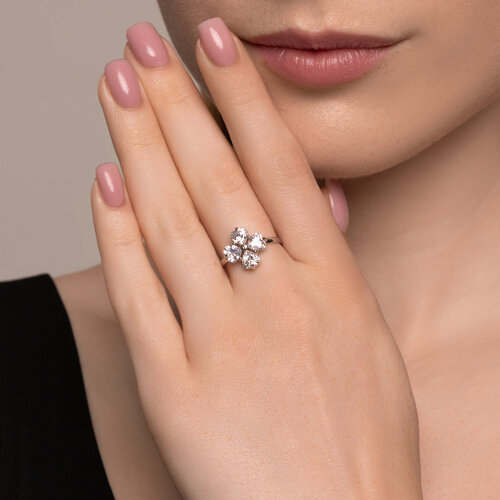 Кольцо из серебра с фианитами из серебро — вид 3