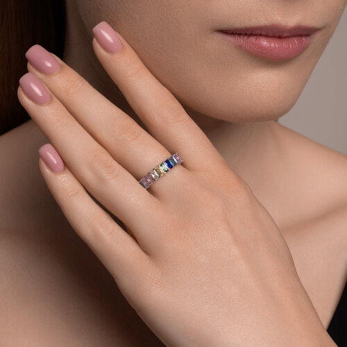 Кольцо из серебра с фианитами из серебро — вид 3