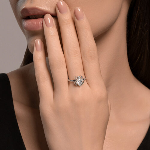 Кольцо из серебра с фианитами из серебро — вид 4