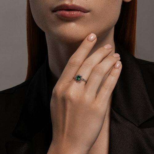 Кольцо из серебра с фианитами из серебро — вид 3