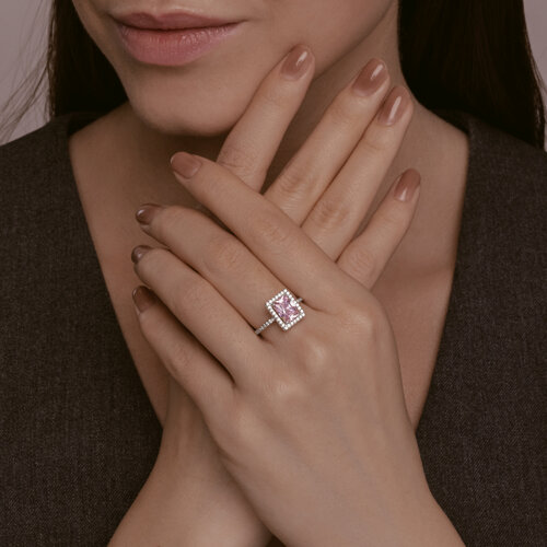 Кольцо из серебра с фианитами из серебро — вид 4