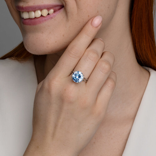 Кольцо из серебра с фианитом из серебро — вид 4