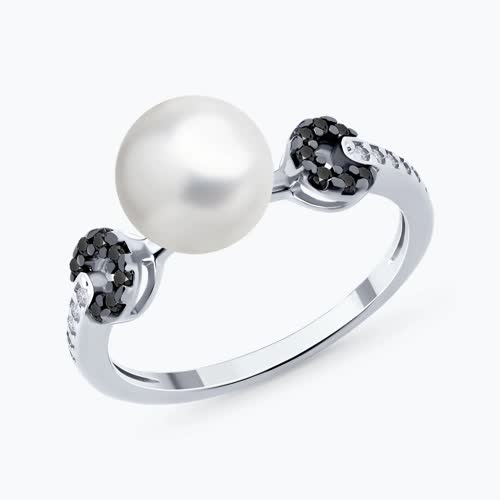 Кольцо из серебра с синтетическим жемчугом и фианитами - видео на модели