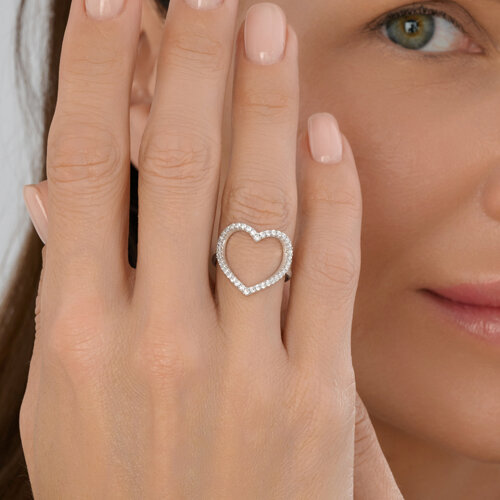 Кольцо из серебра с фианитами из серебро — вид 4