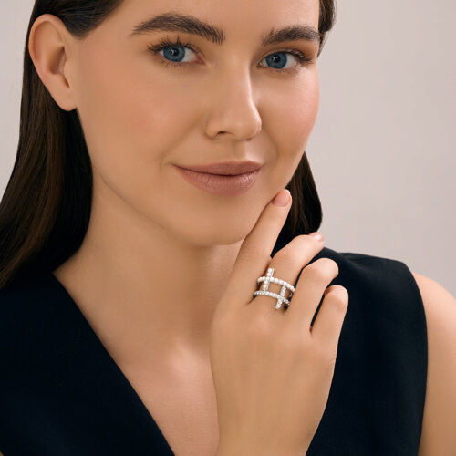 Кольцо из серебра с синтетическим жемчугом и фианитами из серебро — вид 5