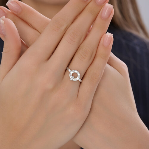 Кольцо из серебра с фианитами из серебро — вид 4