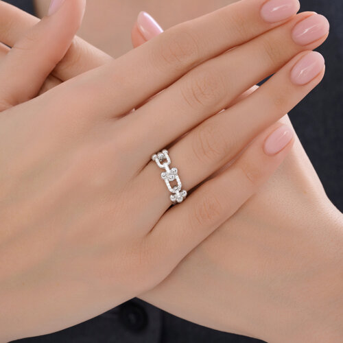 Кольцо из серебра с фианитами из серебро — вид 3