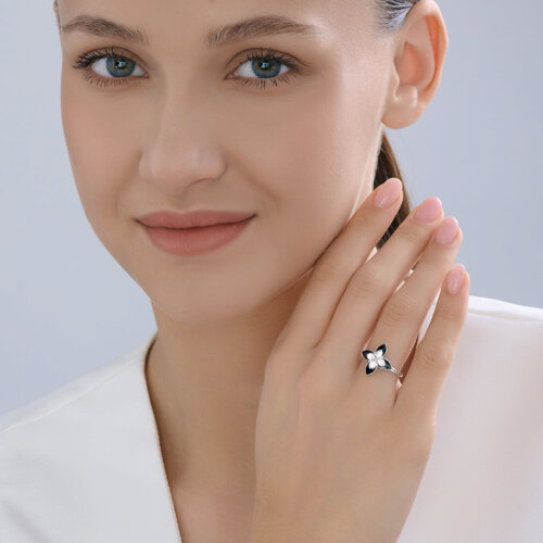 Кольцо из серебра с фианитами и эмалью из серебро — вид 4