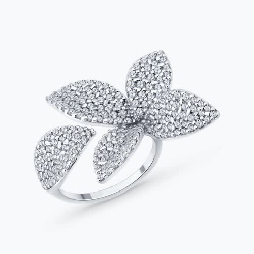 Кольцо из серебра с фианитами - видео на модели