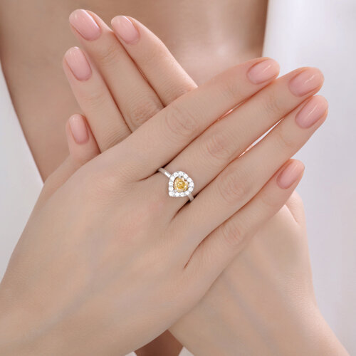 Кольцо из серебра с фианитами из серебро — вид 4