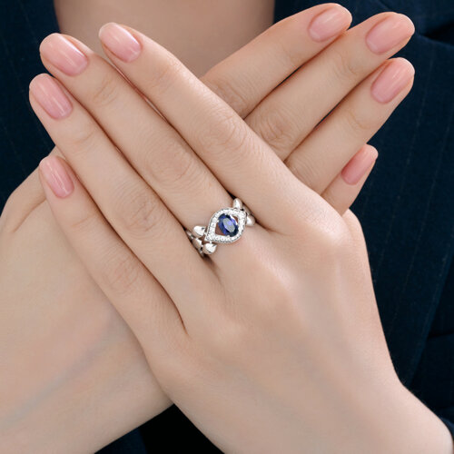 Кольцо из серебра с фианитами из серебро — вид 3