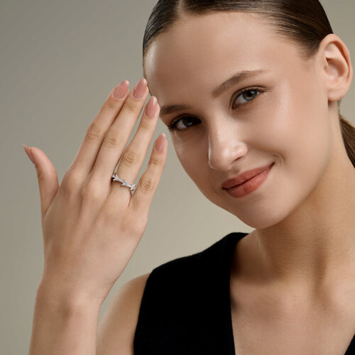 Кольцо из серебра с фианитами из серебро — вид 4