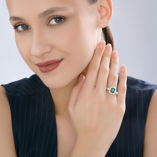 Кольцо из серебра с фианитами из серебро — вид 5