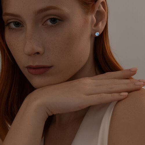 Серьги-пусеты из серебра с голубыми фианитами из серебро — вид 4