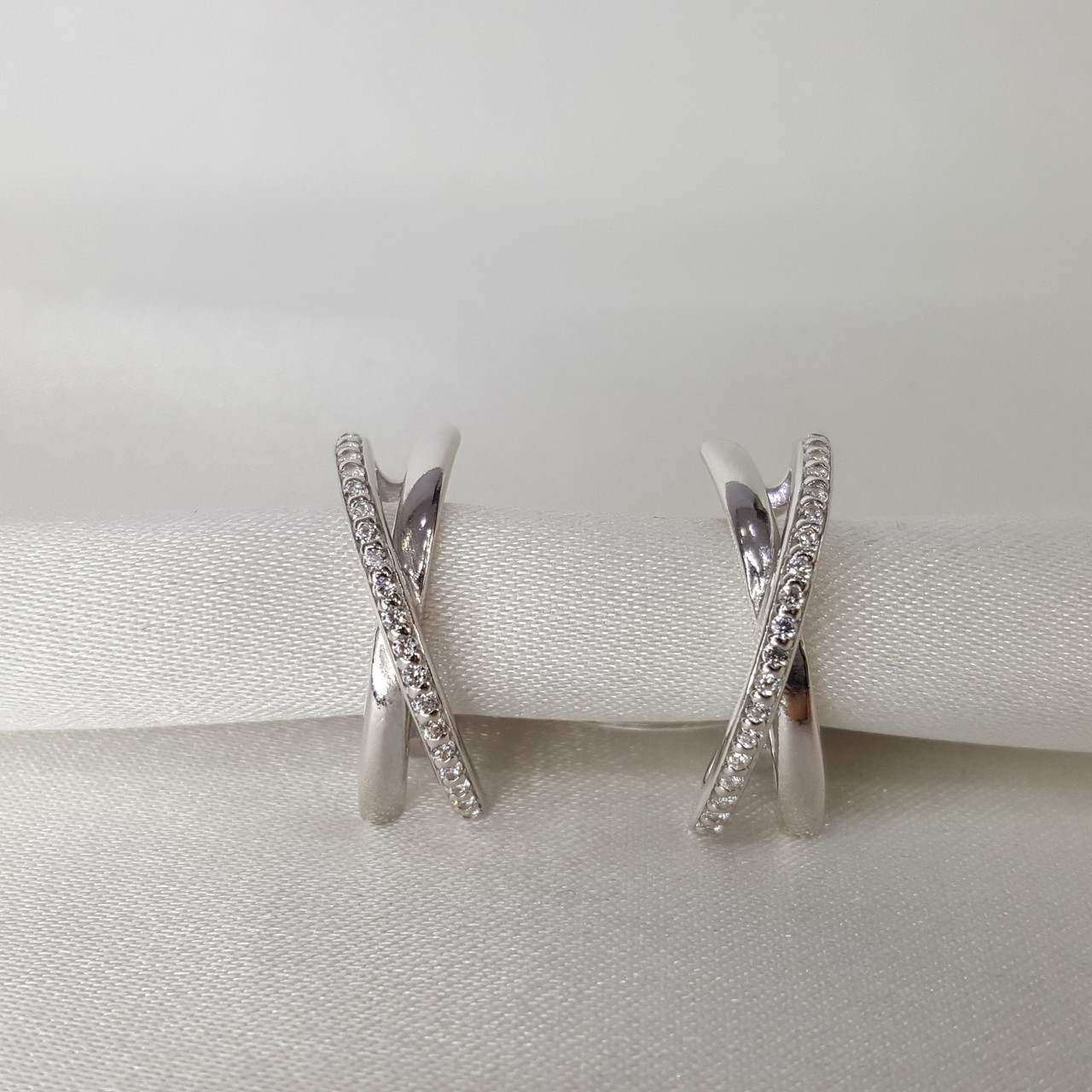 серьги - видео на модели