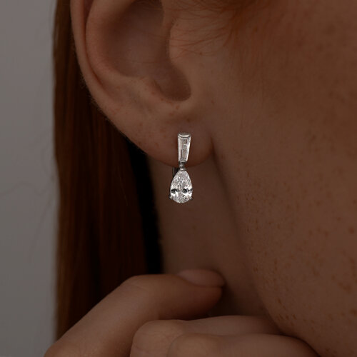 Серьги из серебра с фианитами из серебро — вид 2