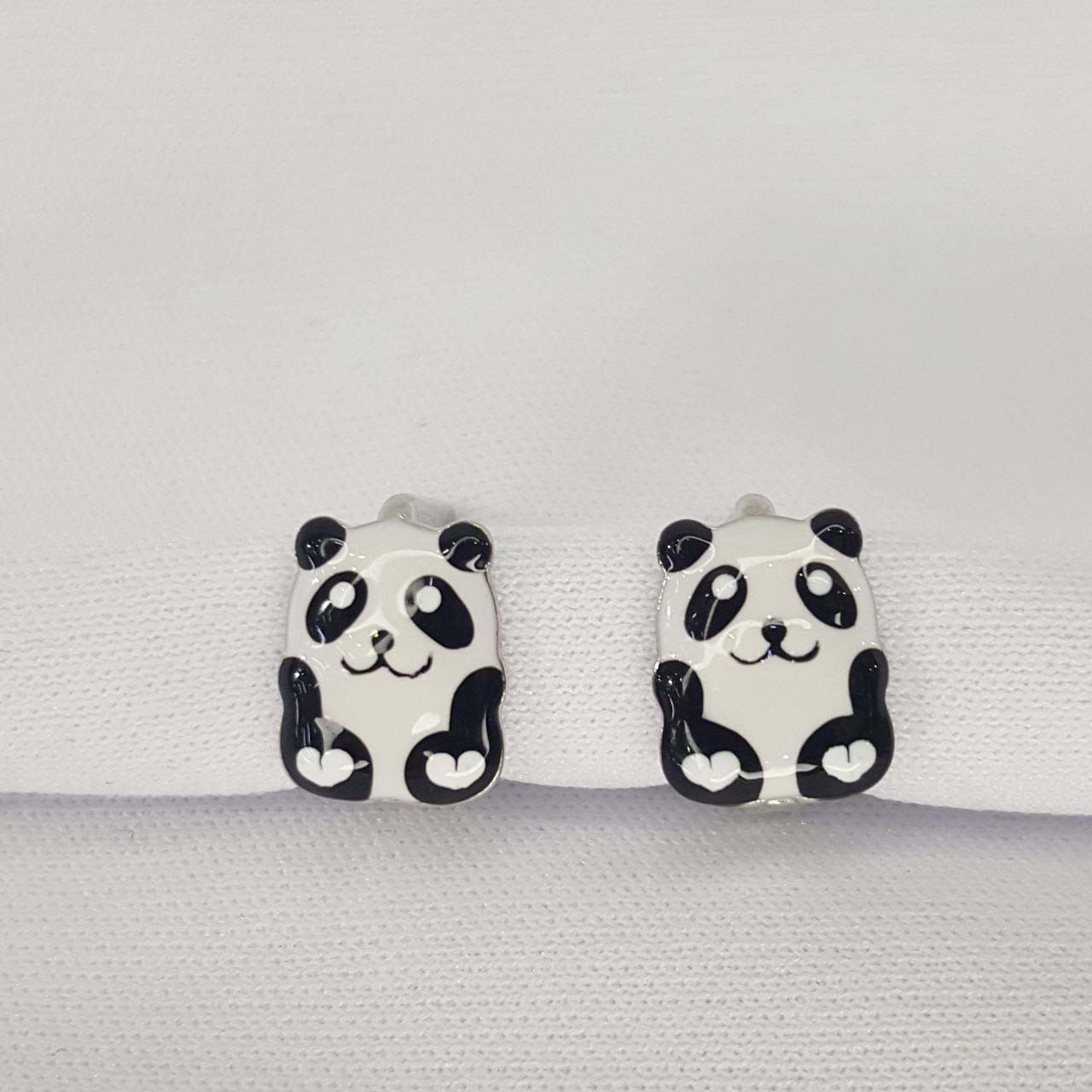 Серьги из серебра с эмалью - видео на модели