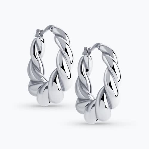 Серьги из серебра - видео на модели