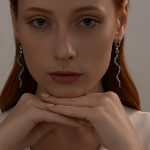 Серьги из серебра с фианитами из серебро — вид 3