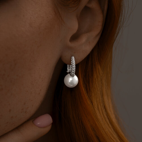 Серьги из серебра с жемчугом и фианитами из серебро — вид 3