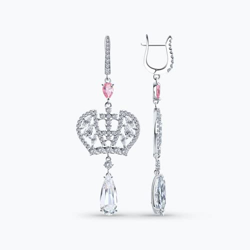 Серьги из серебра с фианитами - видео на модели