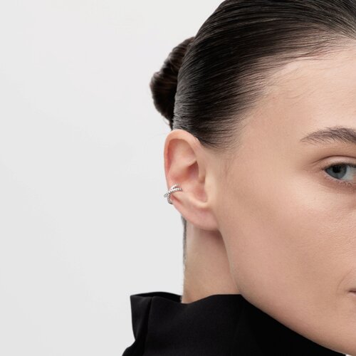 Серьга из серебра с фианитами из серебро — вид 2