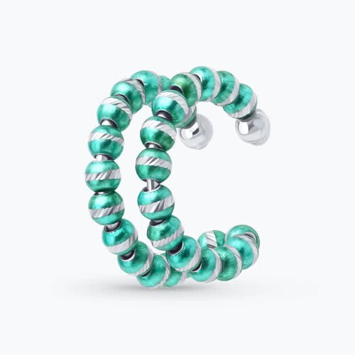 Серьга из серебра - видео на модели