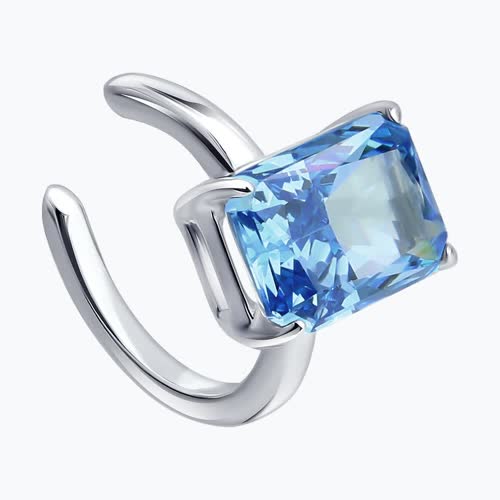 Серьга из серебра с фианитом - видео на модели