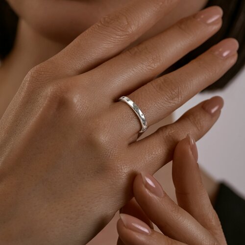 Кольцо из серебра с фианитом из серебро — вид 4