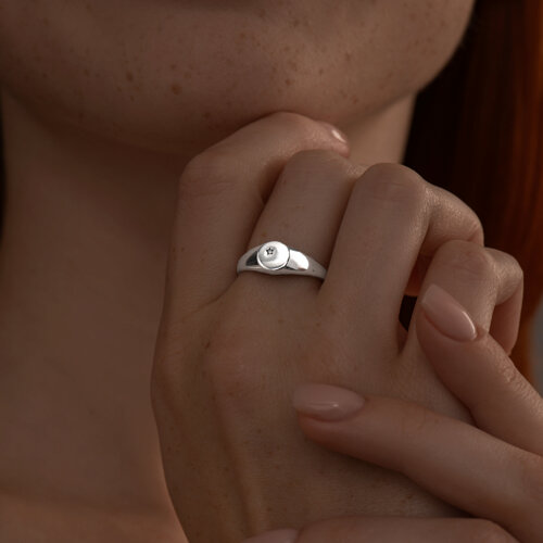 Кольцо из серебра с фианитом из серебро — вид 3