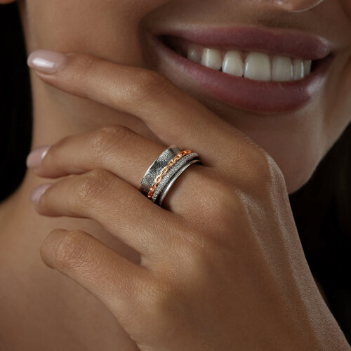 Кольцо из золочёного серебра с фианитами из серебро — вид 2