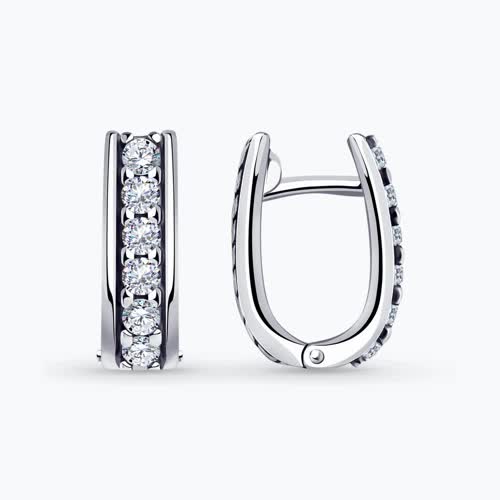 Серьги из серебра с фианитами - видео на модели