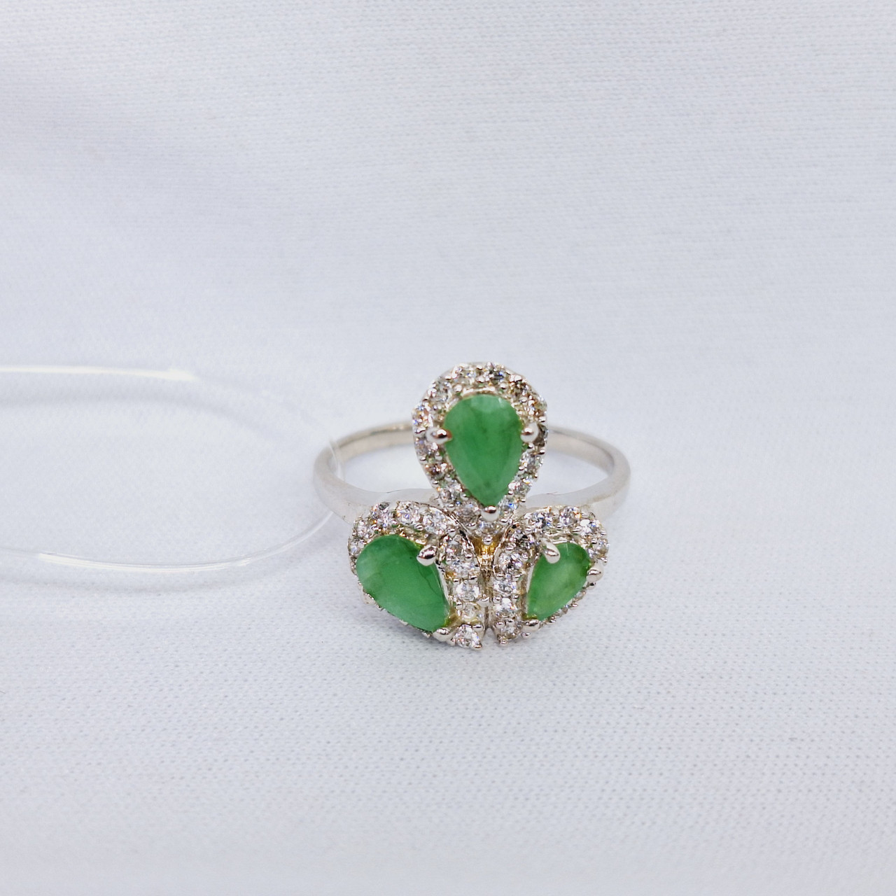 Серебряное кольцо 925 пробы с изумрудами в форме цветка, 925, 14 750 тг