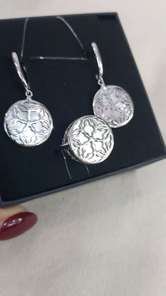 Видеообзор украшений — 4 товаров