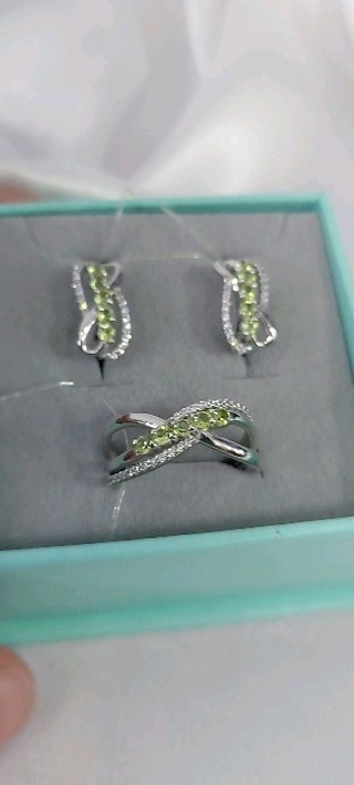 Видеообзор украшений — 2 товаров