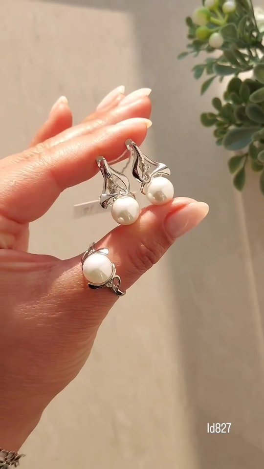 Видеообзор украшений — 4 товаров