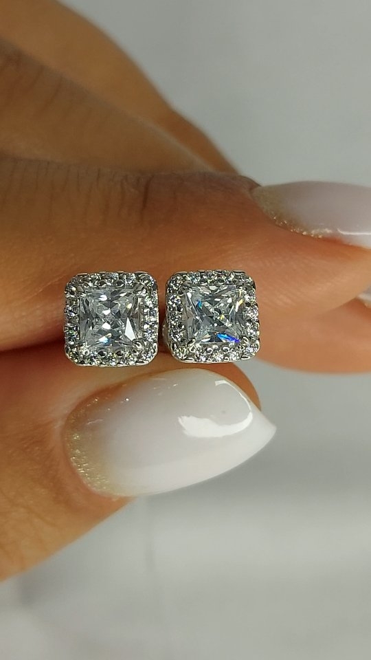 Серьги из серебра с фианитами